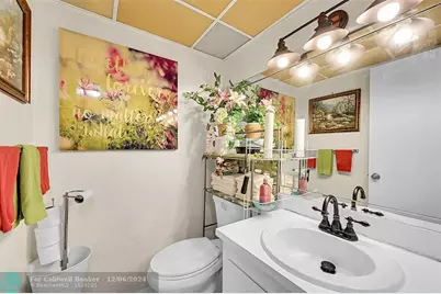 10442  Sunrise Lakes Blvd, Unit #202, Sunrise, FL 33322 - Photo 2