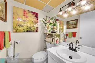 10442 Sunrise Lakes Blvd, Sunrise, FL 33322 - Photo 2