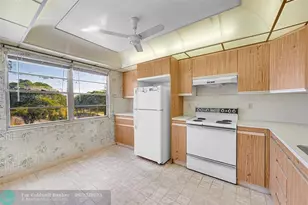 2006 Granada Dr, Coconut Creek, FL 33066 - Photo 8