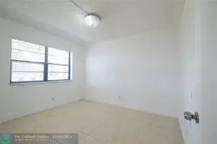 9233 SW 8th St, Boca Raton, FL 33428 - Photo 24