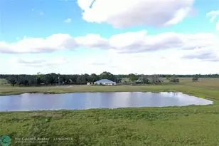 14151 E Center St, Okeechobee, FL 34974 - Photo 20