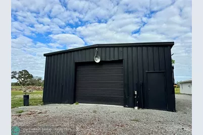 14151 E Center St, Okeechobee, FL 34974 - Photo 18