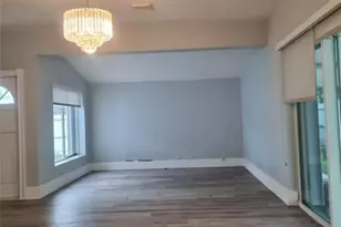 906 NE 3 St, Hallandale Beach, FL 33009 - Photo 14