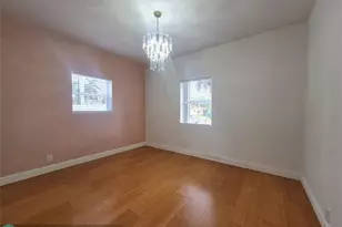 906 NE 3 St, Hallandale Beach, FL 33009 - Photo 20