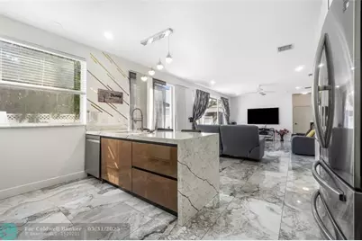 9526 NW 52nd Place, Coral Springs, FL 33076 - Photo 6