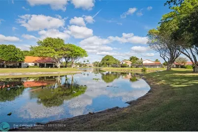 35  Centennial Court, Deerfield Beach, FL 33442 - Photo 14