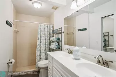 35  Centennial Court, Deerfield Beach, FL 33442 - Photo 10