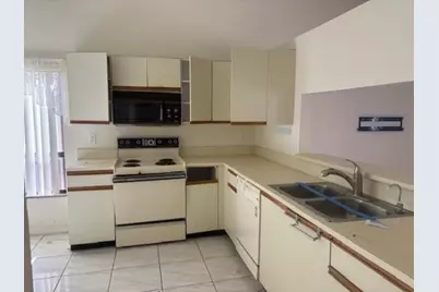 9332  Laurel Green Dr, Boynton Beach, FL 33437 - Photo 2