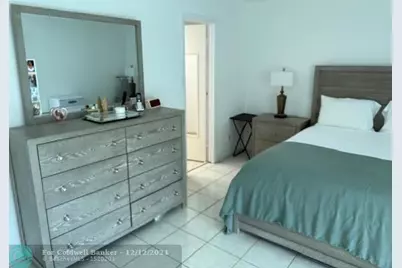 1010  Islewood D, Unit #1010, Deerfield Beach, FL 33442 - Photo 14