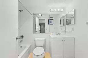 7360 NW 1st St, Margate, FL 33063 - Photo 14