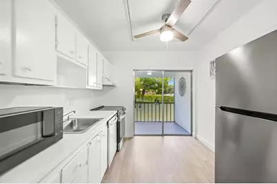 7360 NW 1st St, Unit #205, Margate, FL 33063 - Photo 6