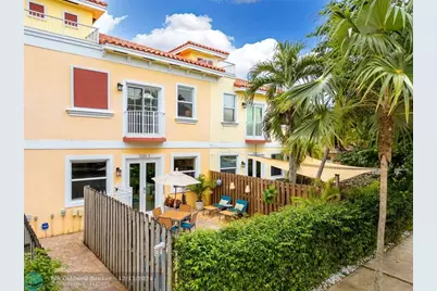 1224 NE 18th Ave, Unit #1, Fort Lauderdale, FL 33304 - Photo 1