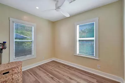 301 SW 9th St, Fort Lauderdale, FL 33315 - Photo 16