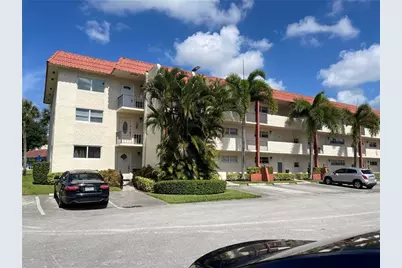 9410 N Hollybrook Lake Dr, Unit #310, Pembroke Pines, FL 33025 - Photo 1