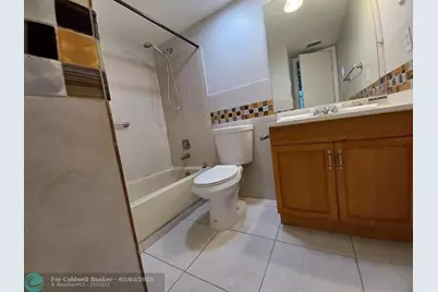 10036  Twin Lakes Dr, Unit #37F, Coral Springs, FL 33071 - Photo 8