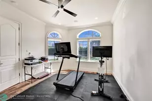 642 Palm Dr, Hallandale Beach, FL 33009 - Photo 22