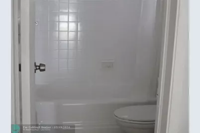 2361 NE 10th St, Unit #5, Pompano Beach, FL 33062 - Photo 6