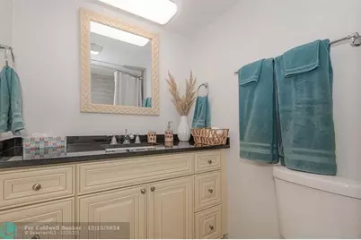 200  Diplomat Pkwy, Unit #321, Hallandale Beach, FL 33009 - Photo 22