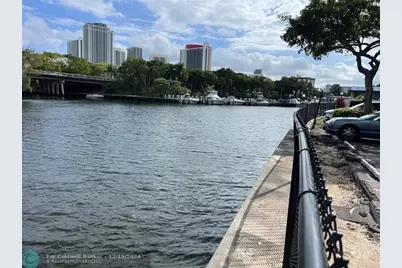 200  Diplomat Pkwy, Unit #321, Hallandale Beach, FL 33009 - Photo 30