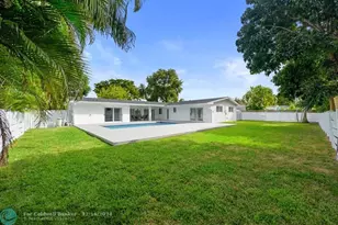 19930 NE 20th Ct, Miami, FL 33179 - Photo 8