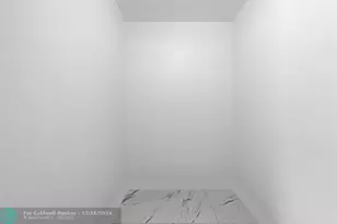 19930 NE 20th Ct, Miami, FL 33179 - Photo 26