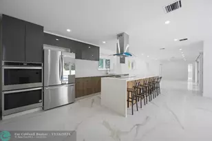 19930 NE 20th Ct, Miami, FL 33179 - Photo 4