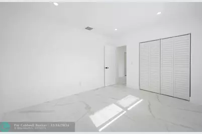 19930 NE 20th Ct, Miami, FL 33179 - Photo 18