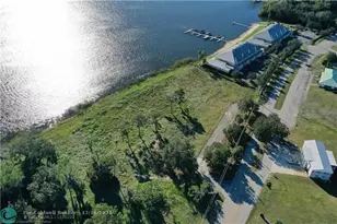 1040 Lake June Rd, Lake Placid, FL 33852 - Photo 4