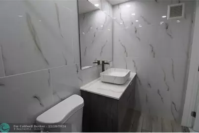 600  Layne Blvd, Unit #119, Hallandale Beach, FL 33009 - Photo 12