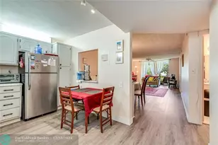 8930 S Hollybrook Blvd, Pembroke Pines, FL 33025 - Photo 10