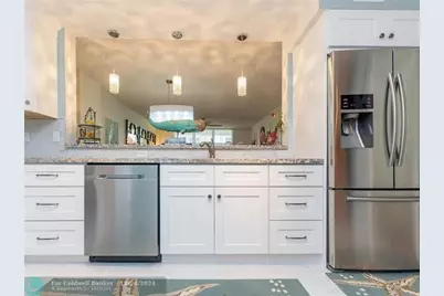 1147  Hillsboro Mile, Unit #209, Hillsboro Beach, FL 33062 - Photo 4