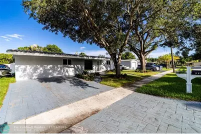131 NW 72nd Way, Hollywood, FL 33024 - Photo 40