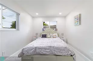 131 NW 72nd Way, Hollywood, FL 33024 - Photo 32