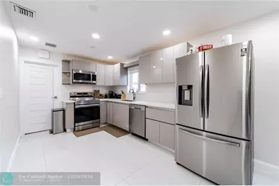 131 NW 72nd Way, Hollywood, FL 33024 - Photo 16