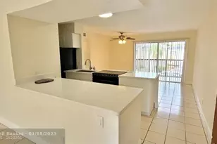 4401 Treehouse Ln, Fort Lauderdale, FL 33319 - Photo 1