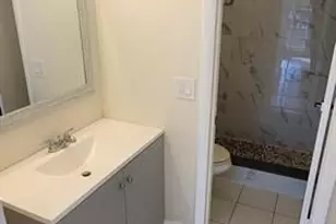 4401 Treehouse Ln, Fort Lauderdale, FL 33319 - Photo 4