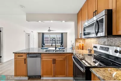 2420 SE 17, Unit #3070C, Fort Lauderdale, FL 33019 - Photo 4