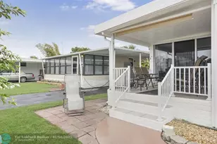 5670 SW Cypress Dr, Fort Lauderdale, FL 33312 - Photo 14