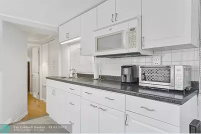 5670 SW Cypress Dr, Fort Lauderdale, FL 33312 - Photo 26