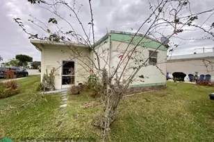 290 NW 218th Way, Pembroke Pines, FL 33029 - Photo 2