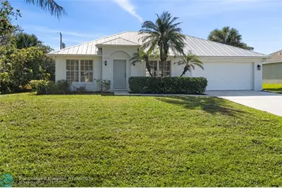 1055  18th St, Vero Beach, FL 32962 - Photo 1