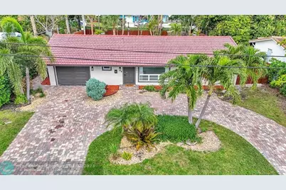 2641 NE 53rd Ct, Lighthouse Point, FL 33064 - Photo 1