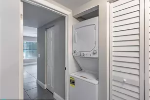 890 N Federal Hwy, Lantana, FL 33462 - Photo 14