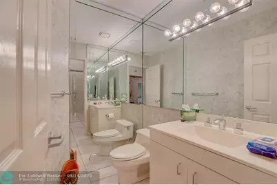 305 S Riverside Dr, Pompano Beach, FL 33062 - Photo 30