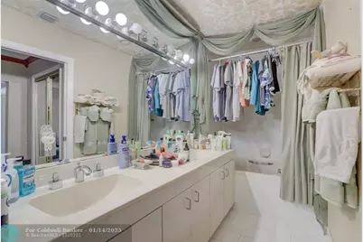 305 S Riverside Dr, Pompano Beach, FL 33062 - Photo 36