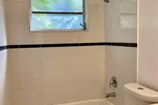 35 NE 3rd St, Dania Beach, FL 33004 - Photo 8