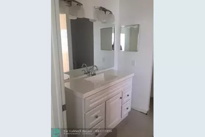 35 NE 3rd St, Dania Beach, FL 33004 - Photo 14