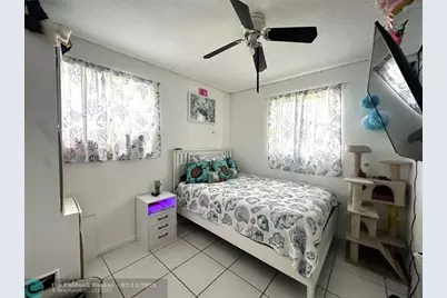 578  Tallulah Rd, Lake Worth, FL 33462 - Photo 8