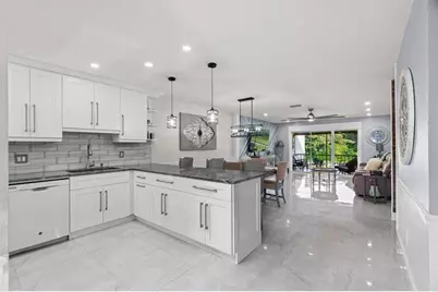 21215  Lago Cir, Unit #F, Boca Raton, FL 33433 - Photo 14