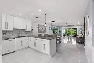 21215 Lago Cir, Boca Raton, FL 33433 - Photo 14